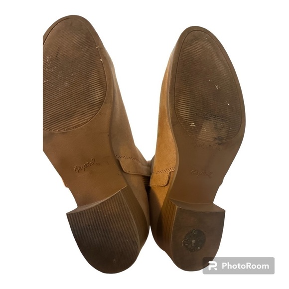 Quipid Vegan Suede Booties - Picture 10 of 13